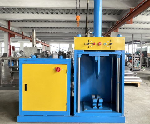 Motor recycling machine